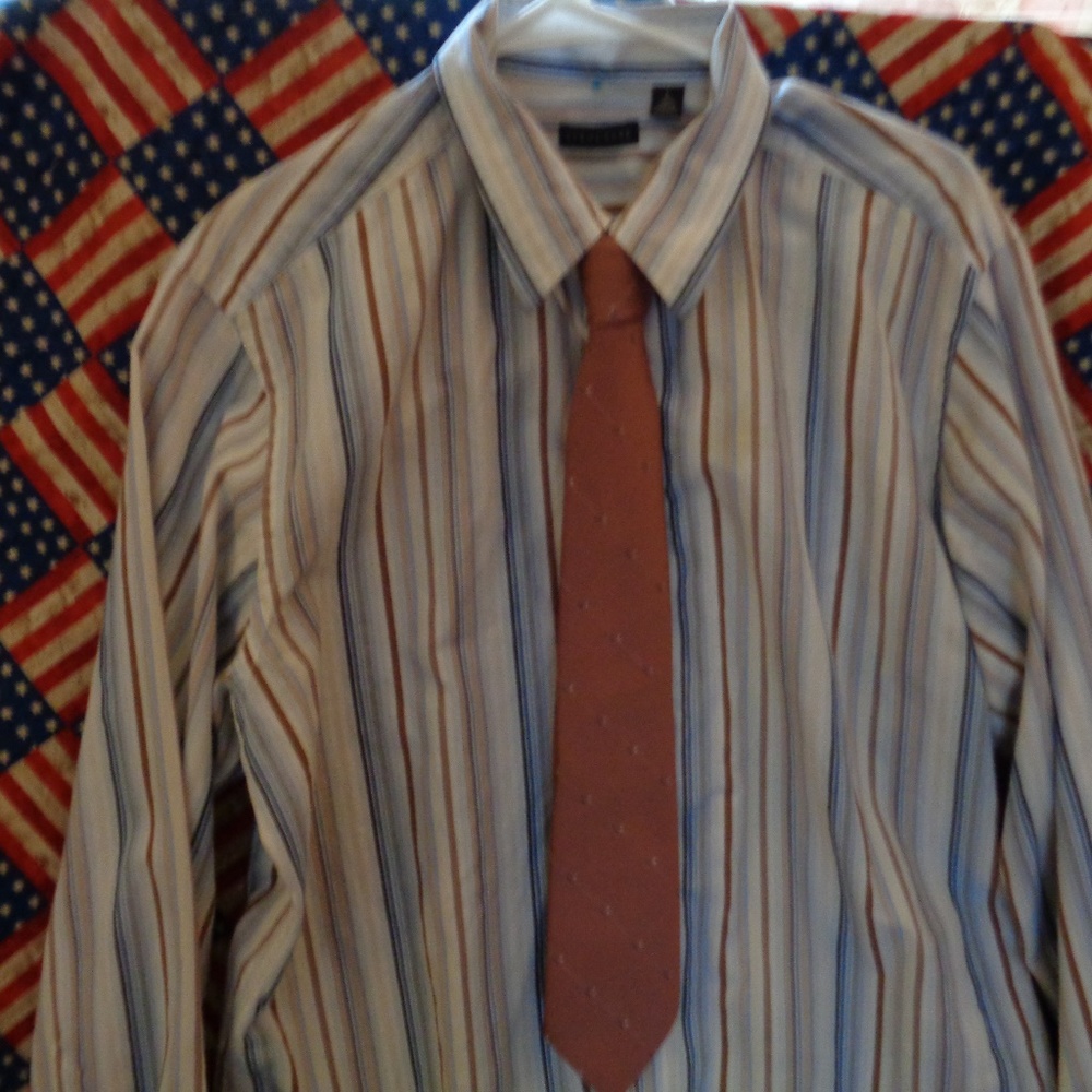 Structure Mens Dress Shirt Size Large with Tie.